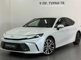 Toyota Camry Luxe eCVT 2025 года за 23 900 000 тг. в Астана