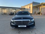 Mercedes-Benz E 200 2019 годаүшін18 500 000 тг. в Уральск – фото 2