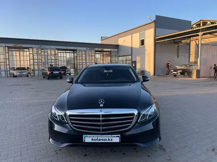 Mercedes-Benz E 200 2019 года за 18 500 000 тг. в Уральск – фото 15