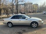 Toyota Camry 2001 года за 3 600 000 тг. в Тараз – фото 2