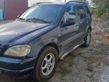 Mercedes-Benz ML 320 1999 годаүшін3 200 000 тг. в Семей – фото 2