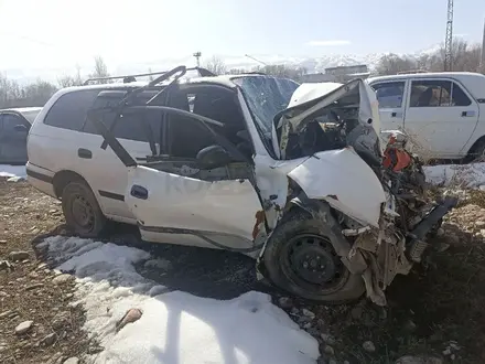 Toyota Carina E 1996 года за 10 000 тг. в Алматы – фото 2