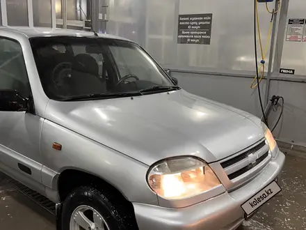 Chevrolet Niva 2007 года за 2 000 000 тг. в Уральск – фото 2