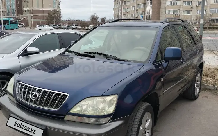 Lexus RX 300 2001 годаfor6 300 000 тг. в Актау