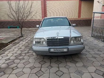 Mercedes-Benz E 220 1995 года за 3 200 000 тг. в Туркестан – фото 12