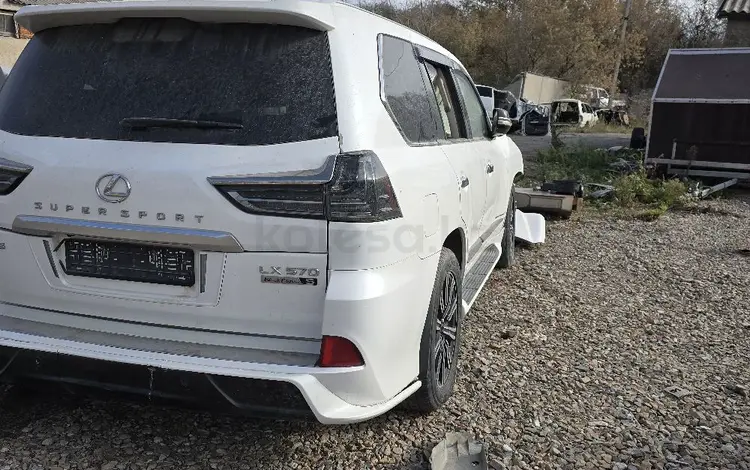 Lexus LX 570 2014 года за 1 000 000 тг. в Костанай