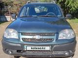 Chevrolet Niva 2015 года за 3 000 000 тг. в Уральск – фото 2