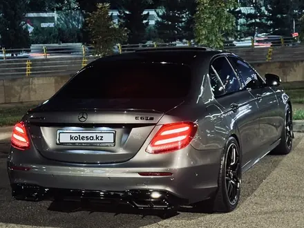 Mercedes-Benz E 43 AMG 2016 года за 26 900 000 тг. в Алматы – фото 16