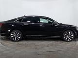 Volkswagen Passat 2022 года за 9 750 000 тг. в Астана – фото 4