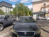 Volkswagen Passat 2006 года за 3 800 000 тг. в Астана – фото 3
