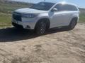 Toyota Highlander 2014 года за 14 227 925 тг. в Уральск – фото 2