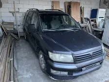 Mitsubishi Space Wagon, 1999