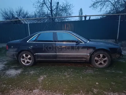 Audi A8 1996 года за 1 100 000 тг. в Алматы – фото 4