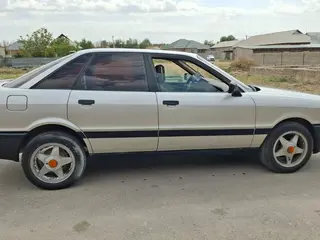 Audi 80
