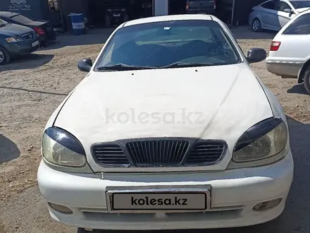 Daewoo Lanos, 1998