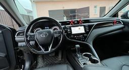 Toyota Camry 2018 годаүшін12 100 000 тг. в Атырау