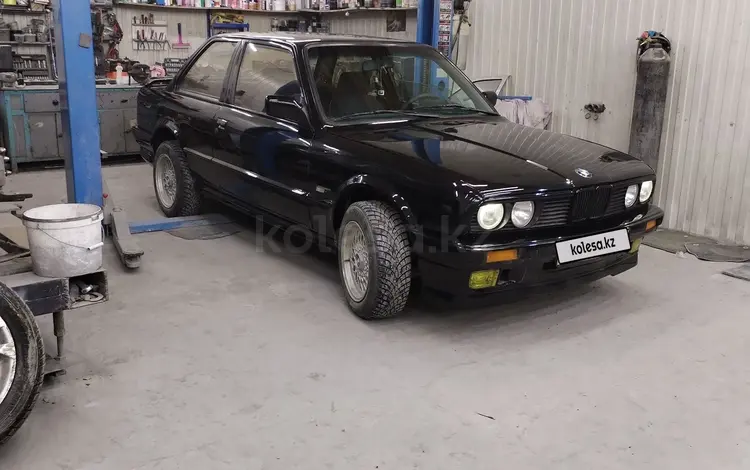 BMW 320 1987 годаүшін2 500 000 тг. в Рудный