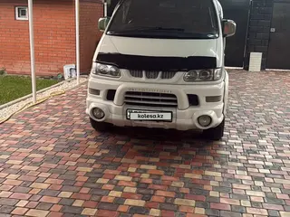 Mitsubishi Delica
