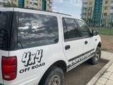 Ford Expedition 2000 года за 2 500 000 тг. в Караганда – фото 3