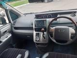 Toyota Voxy 2008 года за 4 500 000 тг. в Темиртау
