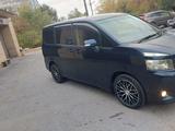 Toyota Voxy 2008 года за 4 500 000 тг. в Темиртау – фото 4