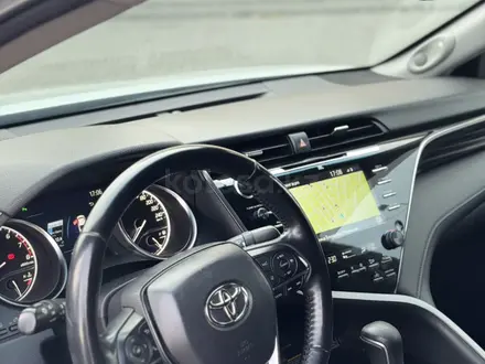 Toyota Camry 2021 года за 13 500 000 тг. в Семей – фото 8