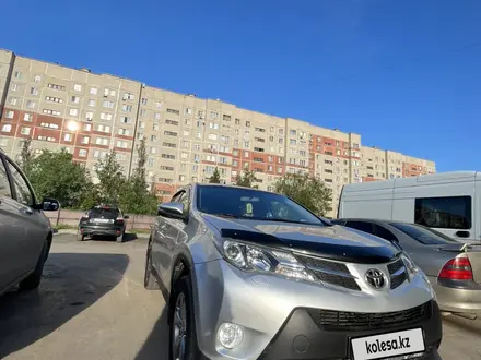 Toyota RAV4 2015 года за 9 700 000 тг. в Петропавловск – фото 10