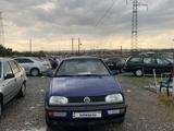 Volkswagen Golf 1997 года за 1 500 000 тг. в Шымкент – фото 3