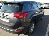 Toyota RAV4 2015 года за 9 100 000 тг. в Астана – фото 3
