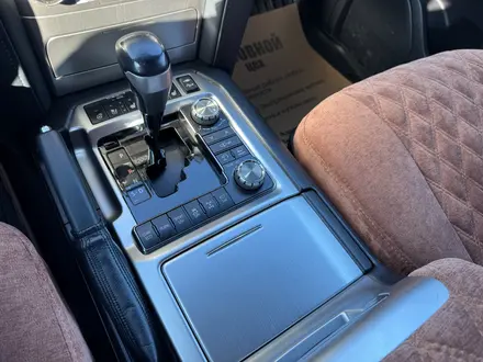 Toyota Land Cruiser 2018 года за 42 800 000 тг. в Астана – фото 36