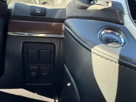 Toyota Land Cruiser 2018 года за 42 800 000 тг. в Астана – фото 39