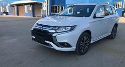 Mitsubishi Outlander 2022 года за 11 200 000 тг. в Актау – фото 2