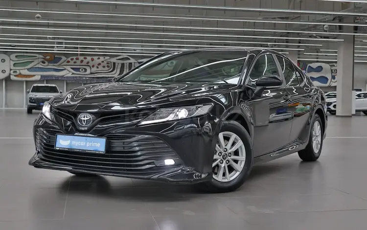 Toyota Camry 2019 года за 10 990 000 тг. в Алматы