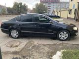 Volkswagen Passat 2009 годаүшін3 500 000 тг. в Уральск – фото 4