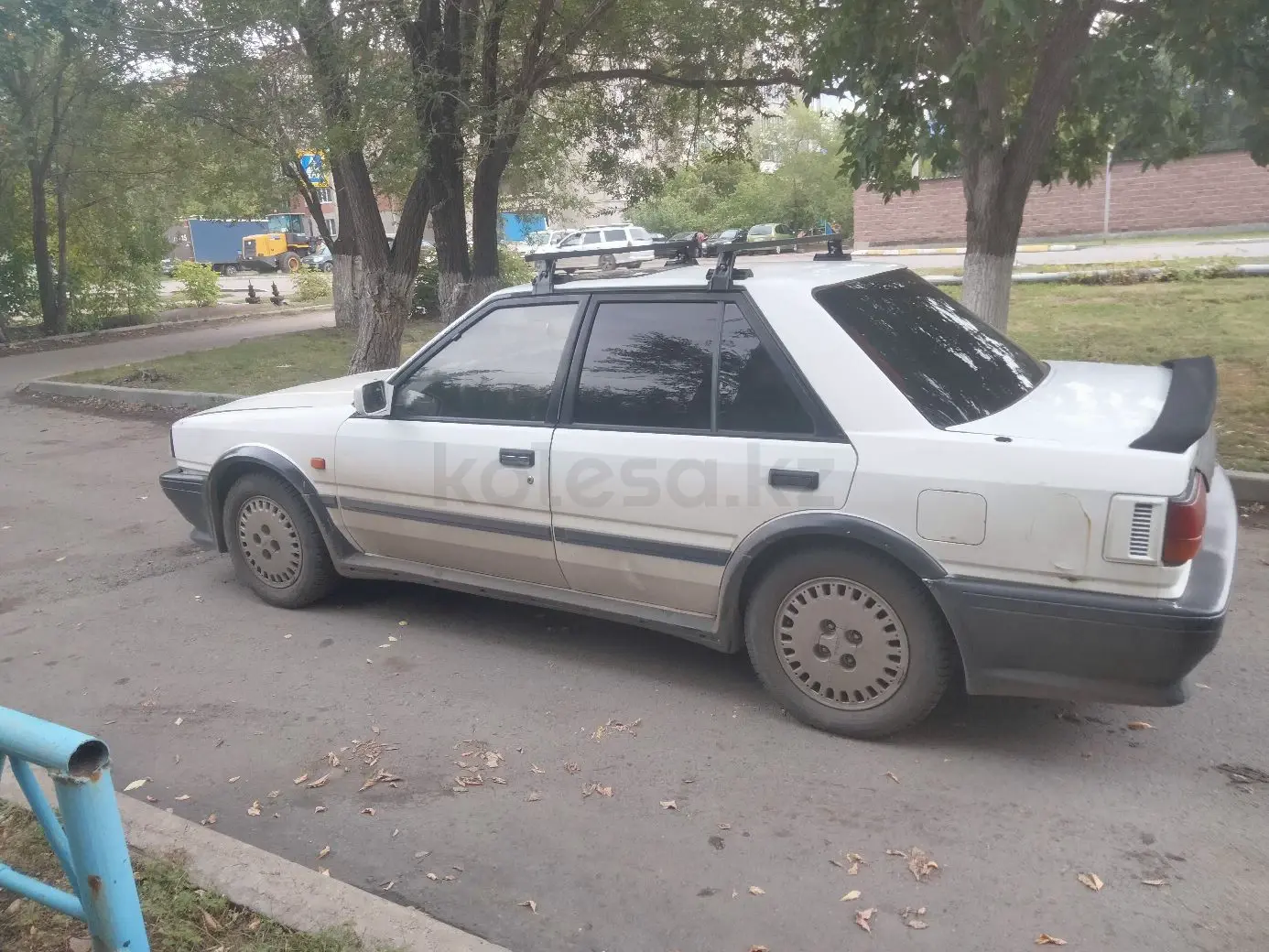 Nissan Bluebird, 1990
