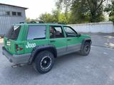Jeep Grand Cherokee 1996 годаfor3 500 000 тг. в Алматы – фото 5