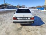 Mercedes-Benz E 230 1990 года за 2 000 000 тг. в Уральск – фото 4