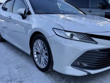 Toyota Camry 2018 года за 12 400 000 тг. в Астана – фото 10