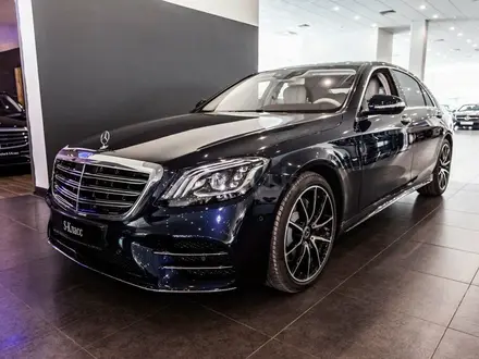 Бампер передний Мерседес W222 S450 Рестайлинг классика за 600 000 тг. в Астана – фото 2
