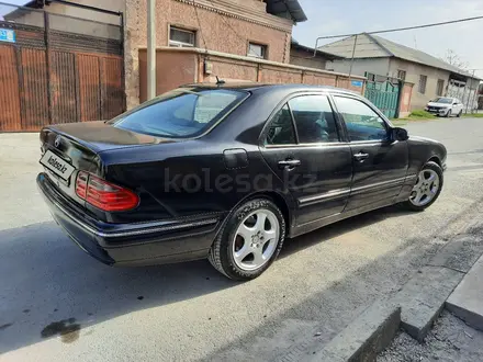 Mercedes-Benz E 320 2001 года за 4 500 000 тг. в Шымкент – фото 9