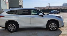 Toyota Highlander 2022 годаүшін22 300 000 тг. в Актау – фото 4