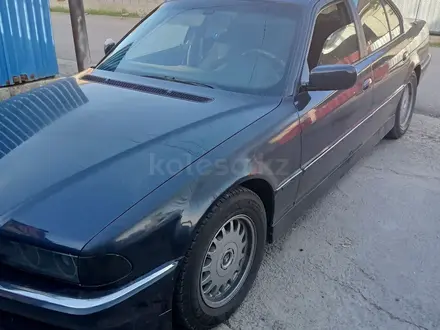 BMW 730 1995 года за 2 800 000 тг. в Шымкент – фото 2