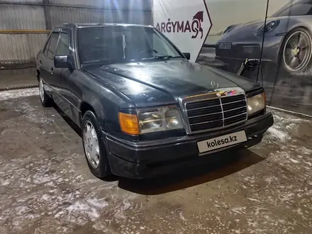 Mercedes-Benz E 300 1992 года за 900 000 тг. в Тараз – фото 3