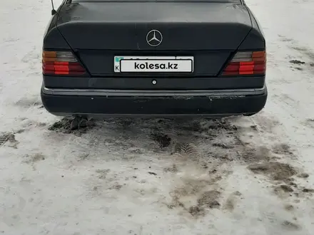 Mercedes-Benz E 300 1990 года за 2 300 000 тг. в Темиртау – фото 4