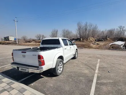 Toyota Hilux 2013 года за 13 500 000 тг. в Алматы – фото 4