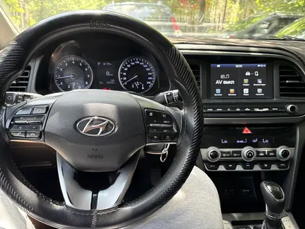 Hyundai Elantra 2019 года за 6 500 000 тг. в Шымкент – фото 10