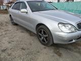 Mercedes-Benz S 320 2002 года за 3 100 000 тг. в Усть-Каменогорск – фото 3