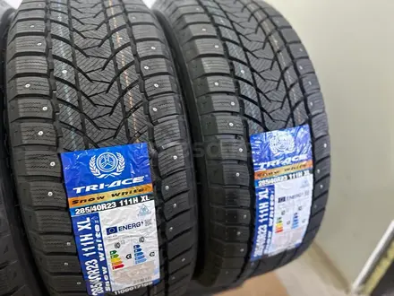 Зимние шины С ШИПАМИ Tri Ace Snow White II 285/40 R23 для Land Rover за 625 000 тг. в Петропавловск