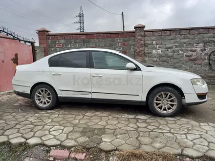 Volkswagen Passat 2007 года за 2 300 000 тг. в Талдыкорган – фото 2