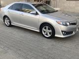 Toyota Camry 2014 года за 6 300 000 тг. в Атырау